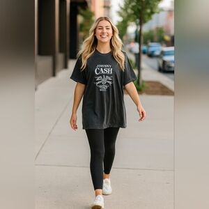 Gildan Johnny Cash Black Graphic Tee Shirt